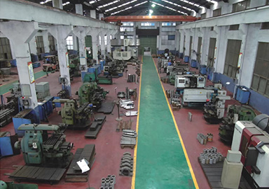 通達重工科技標(biāo)準化金加工車間